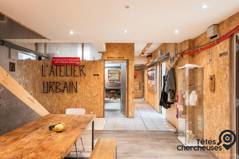 Local commercial - 317 m² - 12 pièces