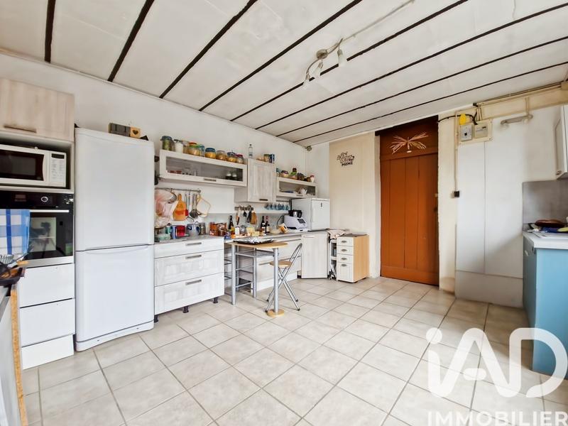 Maison - 228 m² - 7 pièces