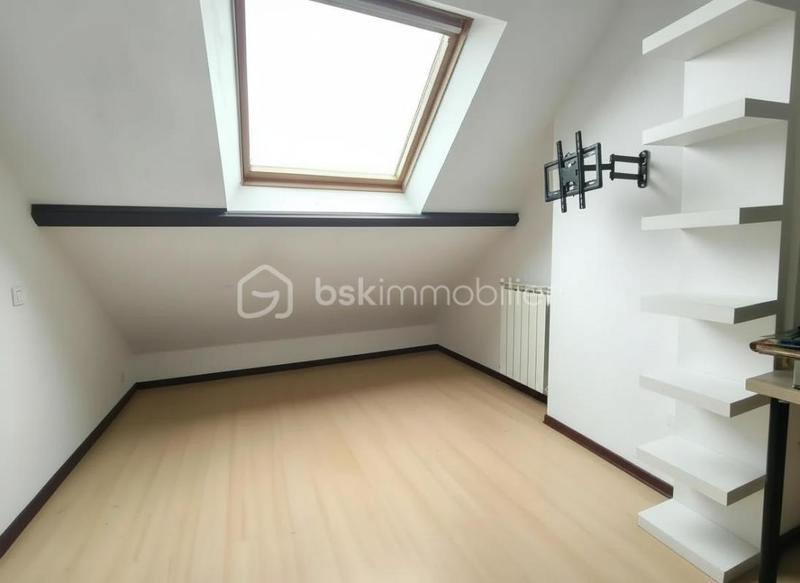 Maison - 101 m² - 5 pièces