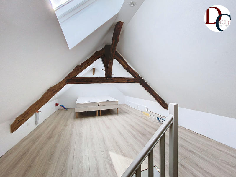 Maison - 465 m² - 13 pièces