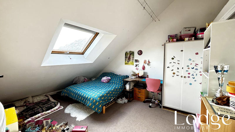 Appartement - 98 m² - 5 pièces