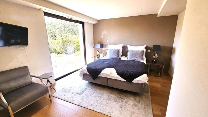 Demeure - 608 m² - 8 pièces