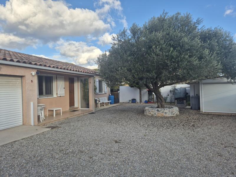 Villa - 90 m² - 4 pièces