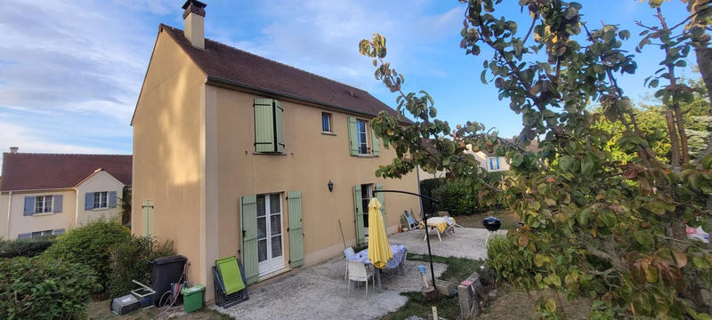 Maison - 107 m² - 7 pièces