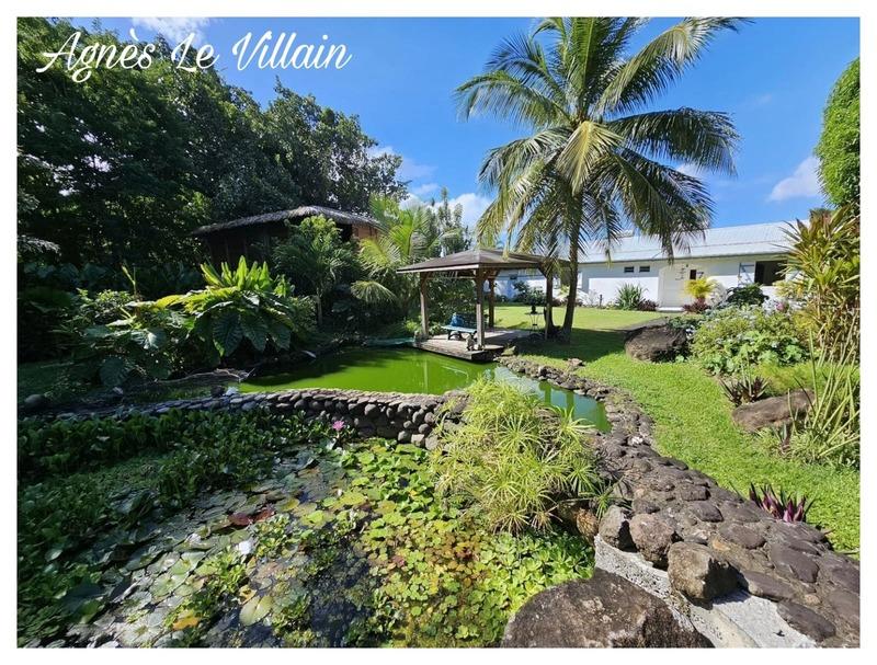 Propriété - 283 m² - 14 pièces