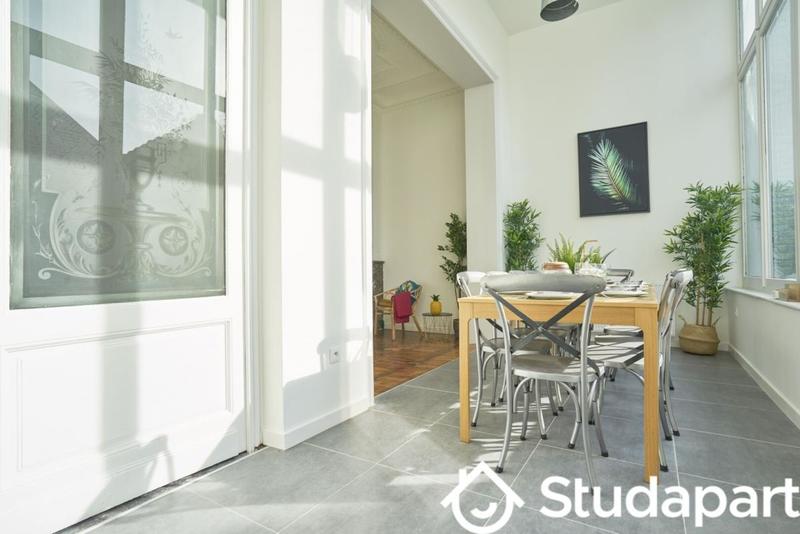 Chambre - 13 m² - 1 pièce