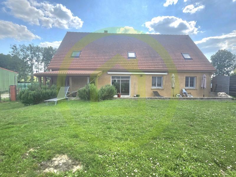 Maison - 186 m² - 7 pièces
