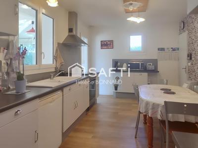 Maison - 170 m² - 7 pièces