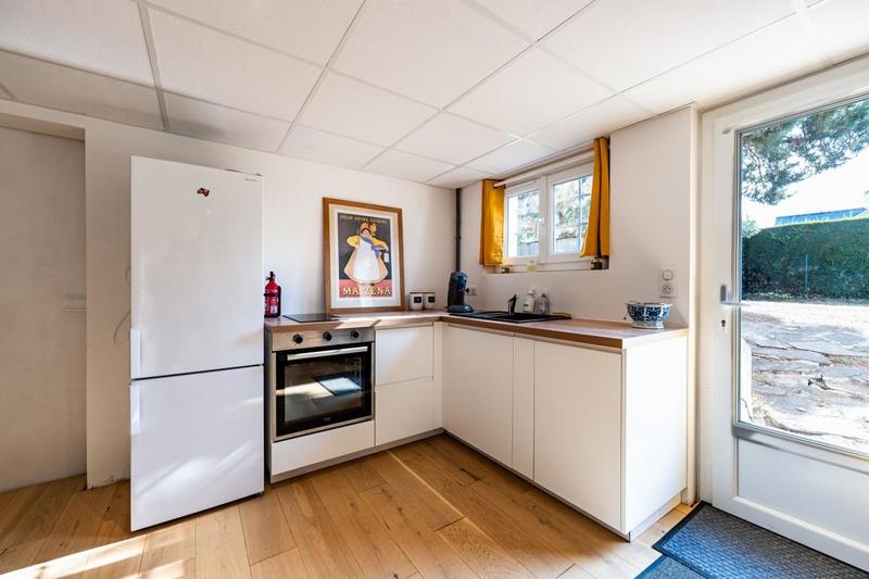 Maison - 195 m² - 9 pièces