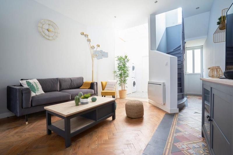 Maison - 95 m² - 6 pièces