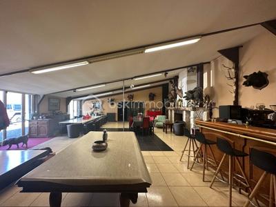 Local d'activité / Entrepôt - 300 m² - 6 pièces