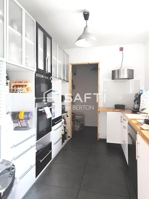 Appartement - 93 m² - 4 pièces