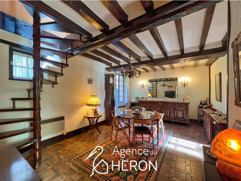 Propriété - 97 m² - 5 pièces