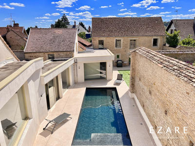 Maison - 600 m² - 13 pièces