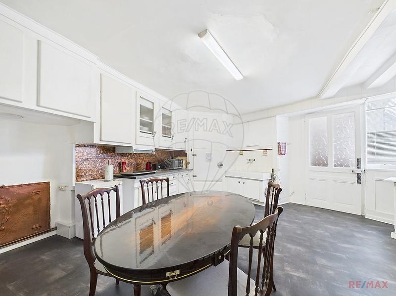 Moulin - 325 m² - 11 pièces