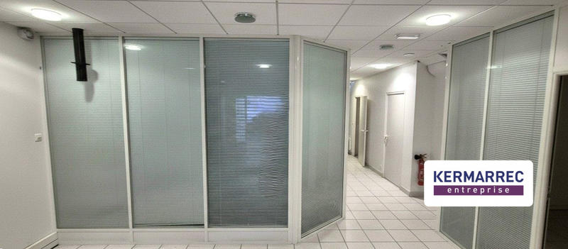 Bureau - 196 m²
