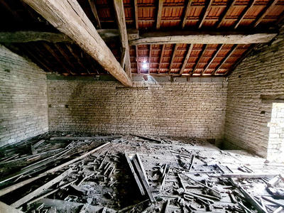 Maison - 96 m² - 4 pièces