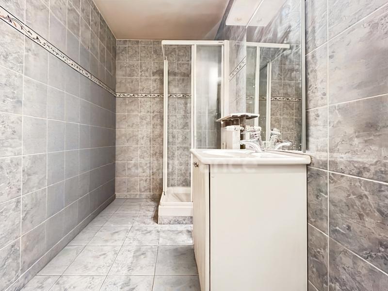 Appartement - 79 m² - 4 pièces