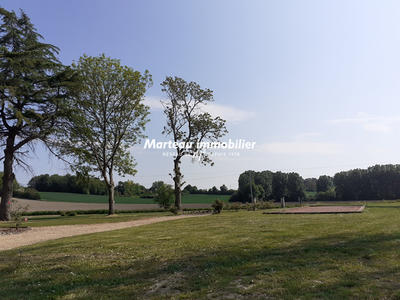 Maison - 250 m² - 6 pièces