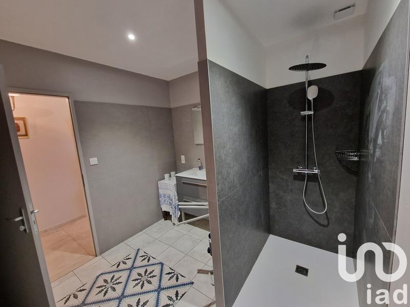 Maison - 360 m² - 10 pièces