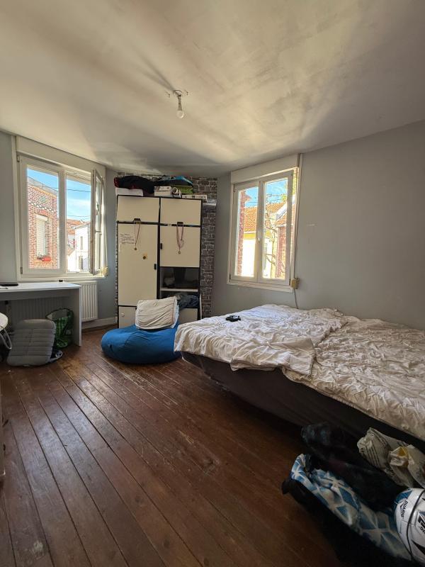 Maison - 250 m² - 7 pièces