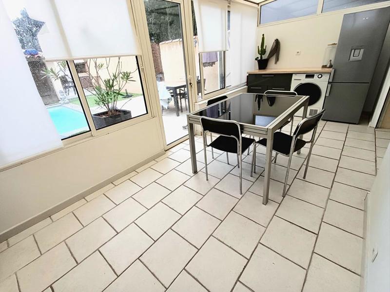 Maison - 93 m² - 5 pièces