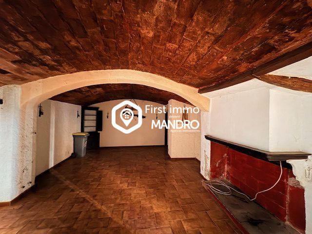 Maison ancienne - 220 m² - 7 pièces