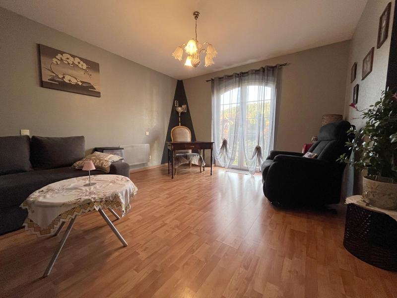 Maison - 250 m² - 9 pièces