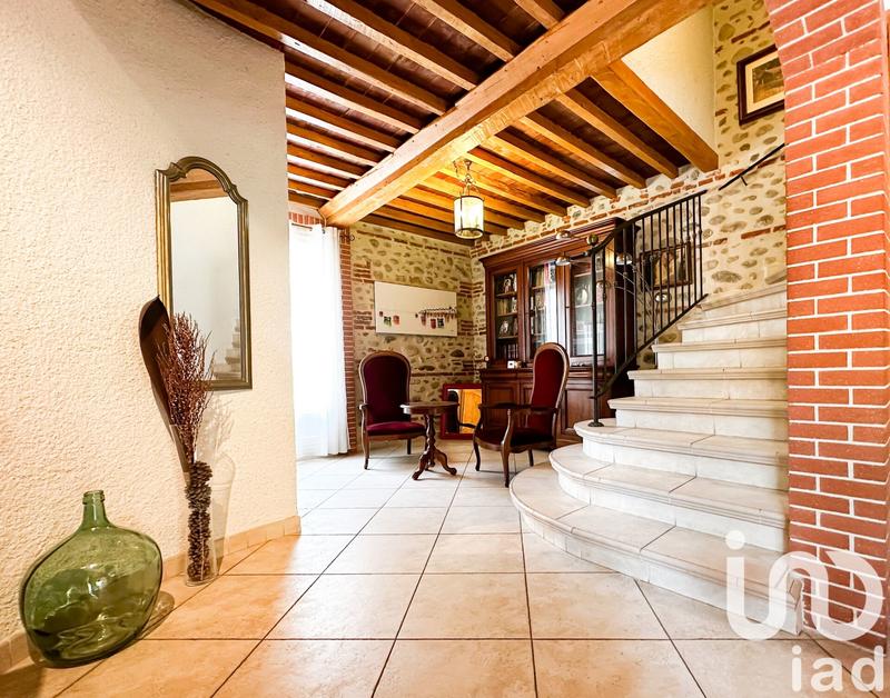 Maison - 360 m² - 5 pièces