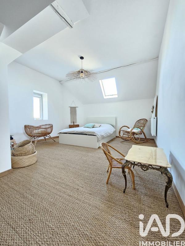 Maison - 177 m² - 6 pièces