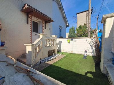 Maison - 56 m² - 4 pièces