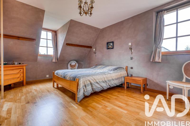Maison - 142 m² - 7 pièces