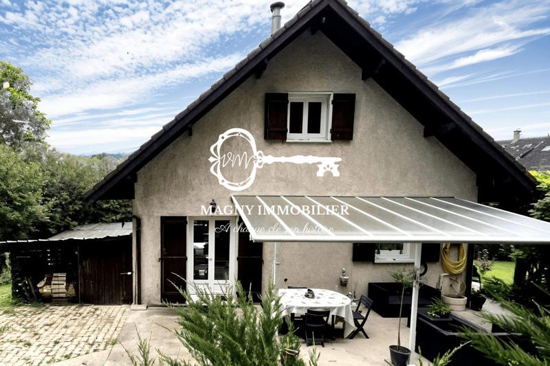 Maison traditionnelle - 100 m² - 4 pièces