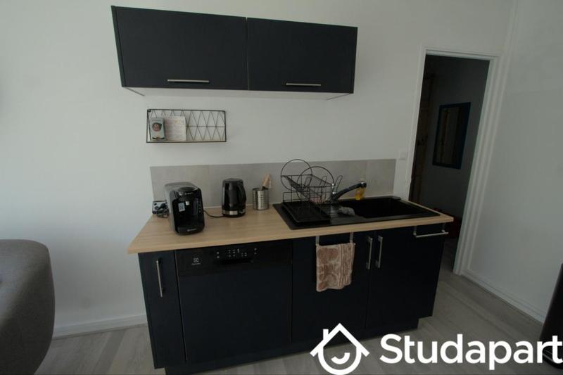 Chambre - 10 m² - 1 pièce