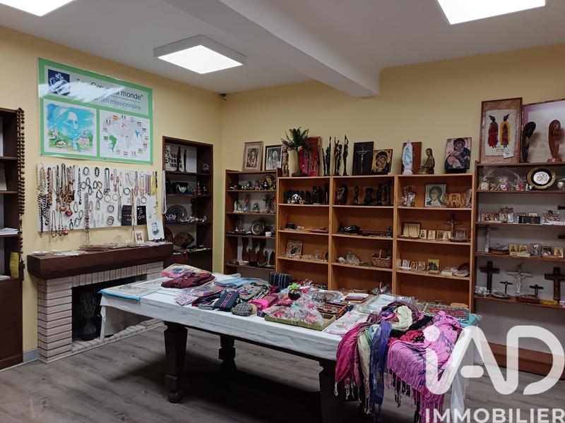 Maison - 383 m² - 12 pièces