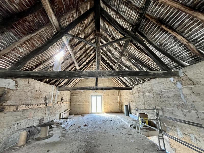 Maison - 341 m² - 8 pièces