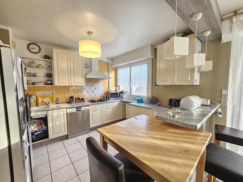 Appartement - 121 m² - 5 pièces