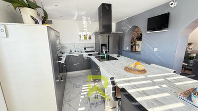 Maison - 93 m² - 4 pièces