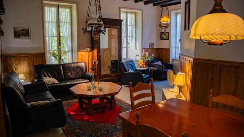 Propriété - 200 m² - 5 pièces