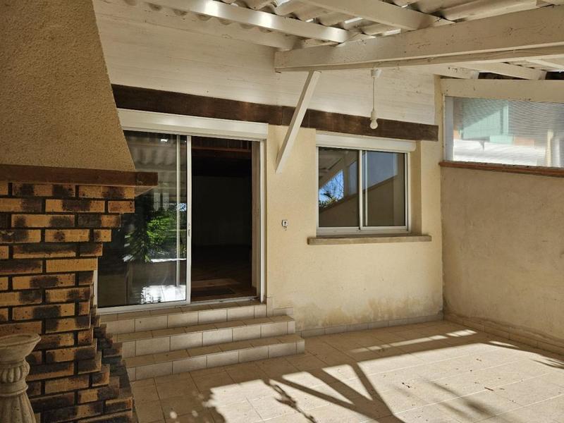 Maison - 220 m² - 8 pièces