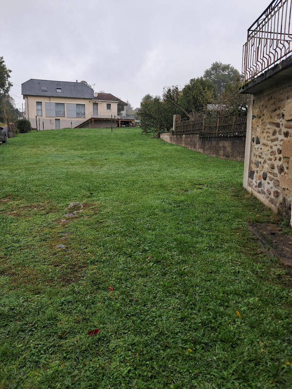 Maison - 210 m² - 8 pièces