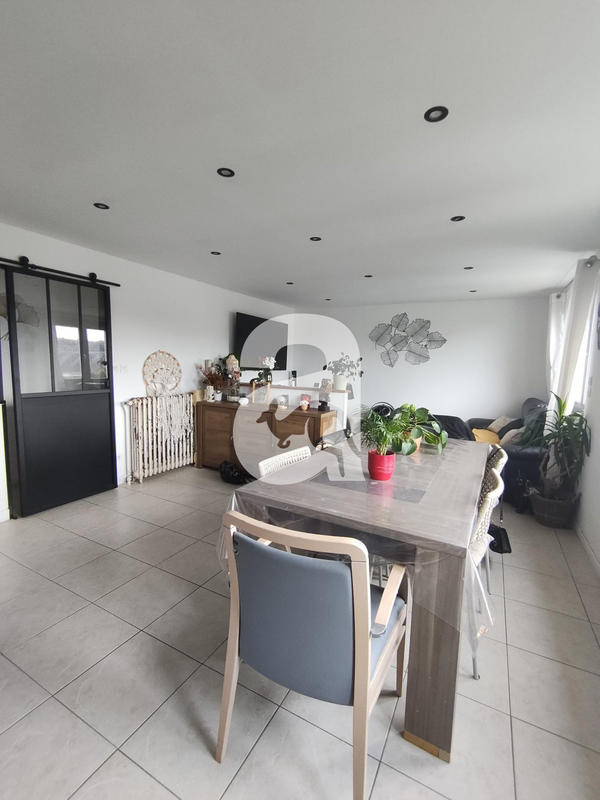 Maison - 74 m² - 4 pièces