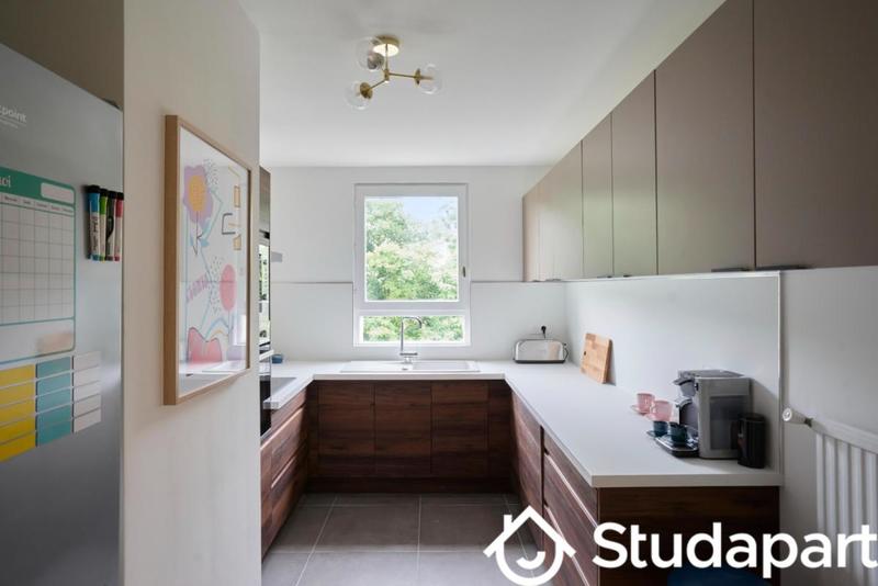 Chambre - 11 m² - 1 pièce