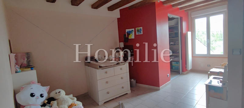 Maison - 203 m² - 8 pièces