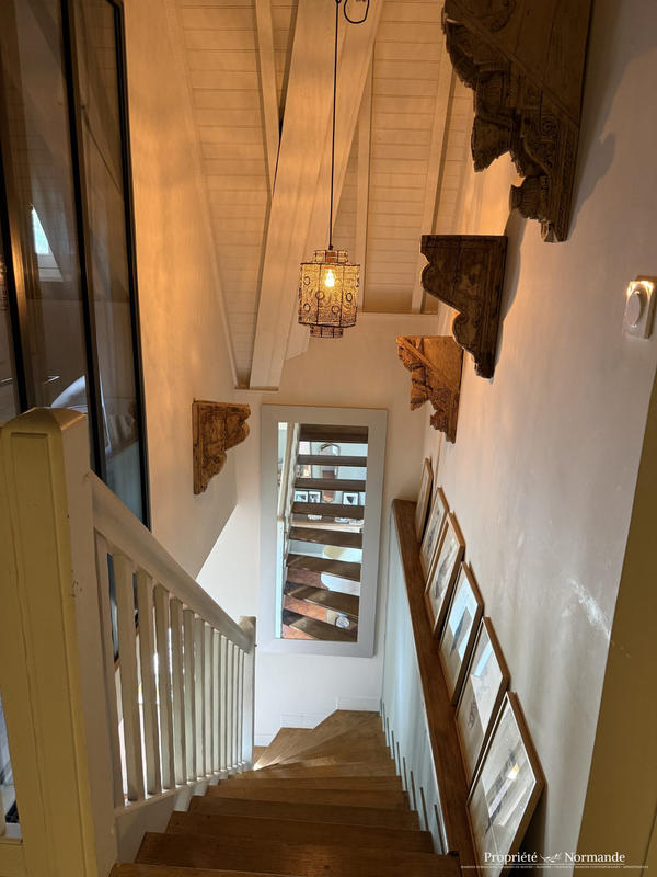 Maison ancienne - 170 m² - 8 pièces