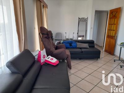 Maison - 180 m² - 12 pièces