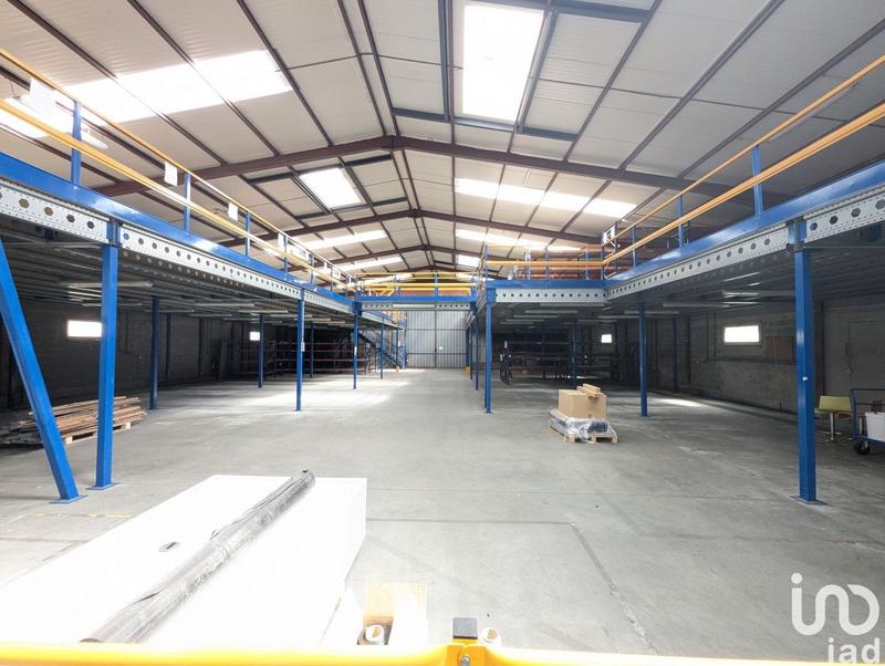 Local commercial - 1 200 m²