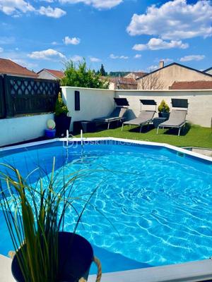 Appartement - 210 m² - 8 pièces