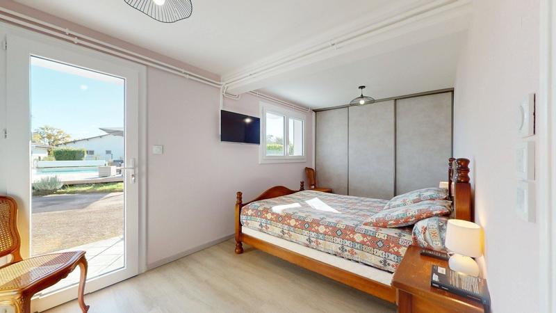 Maison - 161 m² - 7 pièces