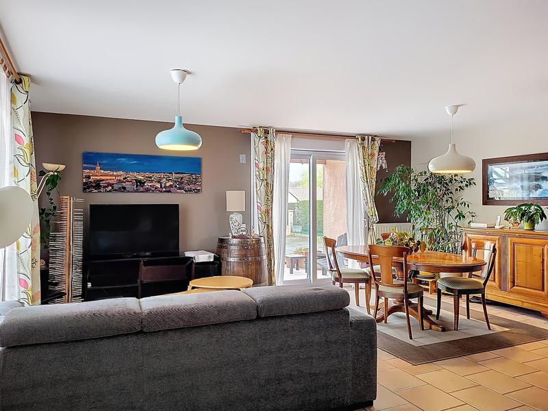 Maison - 99 m² - 4 pièces